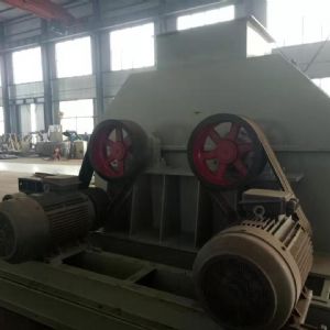臥式粉碎機(jī)完工，準(zhǔn)備發(fā)貨